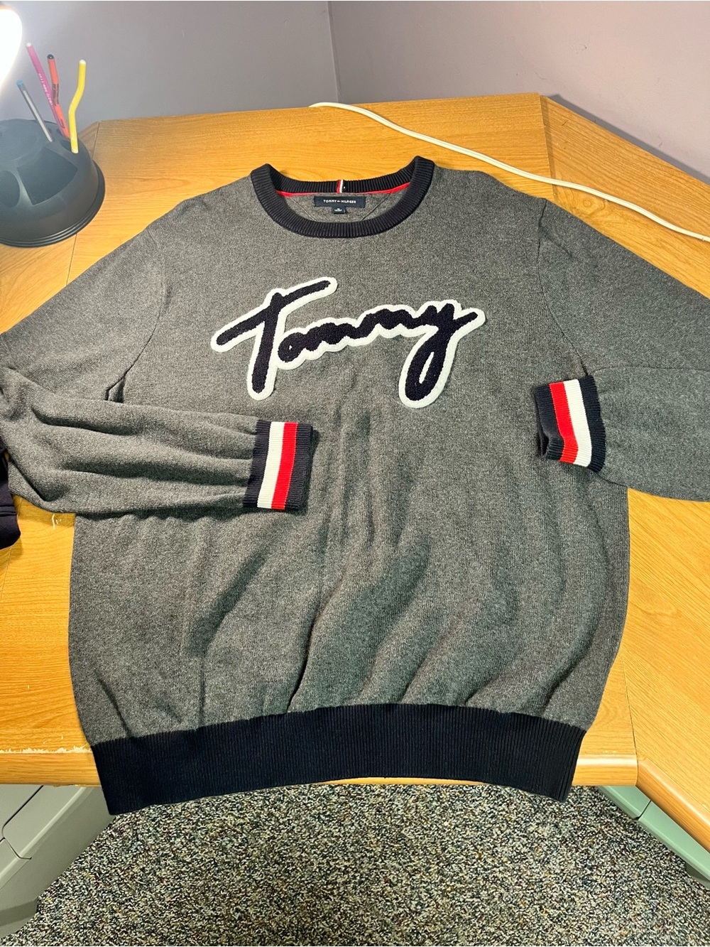 Tommy Hilfiger Lawson Grey Red Blue Men's Size XL Logo Crewneck Sweater